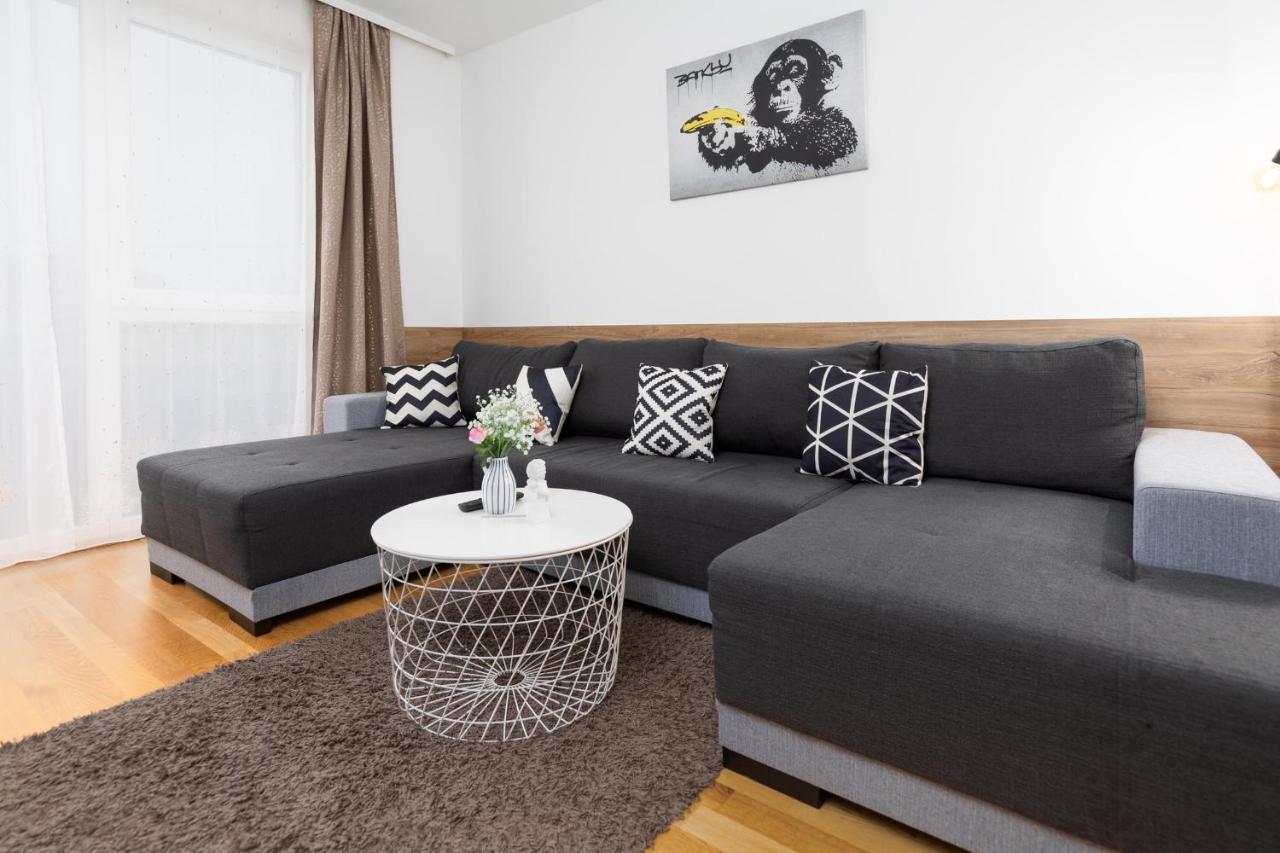 Donaufeld Living - Modernes Und Helles Apartment Wien Exteriör bild